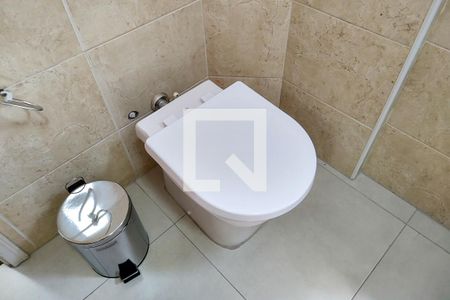 Apartamento para alugar com 140m², 3 quartos e 1 vaga Apartamento para alugar com 140m², 3 quartos e 1 vagaBanheiro da Suíte 2