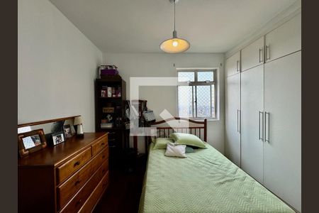 Suíte de apartamento à venda com 4 quartos, 100m² em Santo Antônio, Belo Horizonte