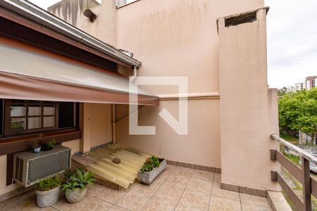 Casa de condomínio à venda com 161m², 3 quartos e 2 vagas Casa de condomínio à venda com 161m², 3 quartos e 2 vagasSacada