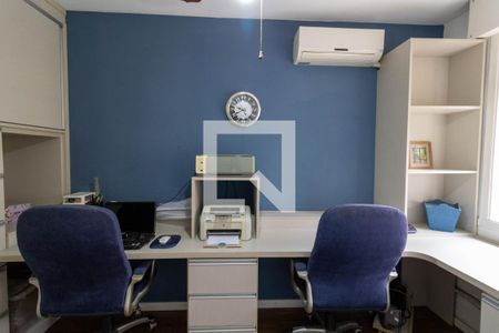 Casa de condomínio à venda com 161m², 3 quartos e 2 vagas Casa de condomínio à venda com 161m², 3 quartos e 2 vagasQuarto 1