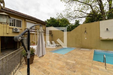 Casa de condomínio à venda com 161m², 3 quartos e 2 vagas Casa de condomínio à venda com 161m², 3 quartos e 2 vagasÁrea comum - Piscina