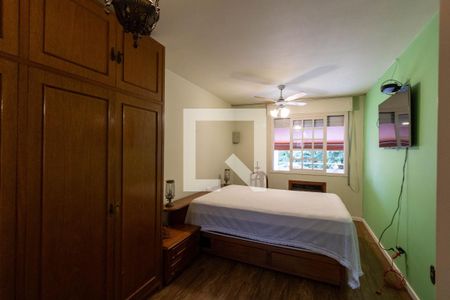 Casa de condomínio à venda com 161m², 3 quartos e 2 vagas Casa de condomínio à venda com 161m², 3 quartos e 2 vagasSuíte