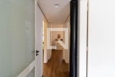 Casa de condomínio à venda com 161m², 3 quartos e 2 vagas Casa de condomínio à venda com 161m², 3 quartos e 2 vagasCorredor