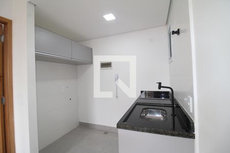 Sala / Cozinha de apartamento para alugar com 1 quarto, 24m² em Santana, São Paulo