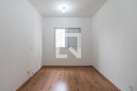 Quarto 2 de apartamento para alugar com 2 quartos, 56m² em Jardim Iracema/aldeia, Barueri