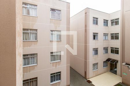 Vista Sala de apartamento para alugar com 2 quartos, 45m² em Capão Raso, Curitiba