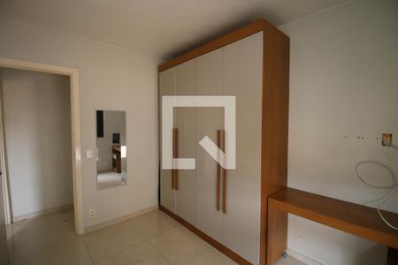 Quarto 2 de apartamento para alugar com 2 quartos, 47m² em Irajá, Rio de Janeiro