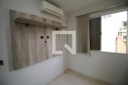 Quarto 1 de apartamento para alugar com 2 quartos, 47m² em Irajá, Rio de Janeiro