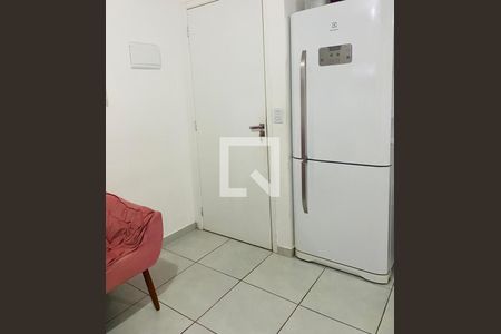 Banheiro de apartamento para alugar com 2 quartos, 42m² em Parque Císper, São Paulo