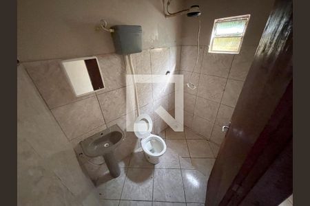 Banheiro de casa de condomínio para alugar com 1 quarto, 48m² em Campina, São Leopoldo