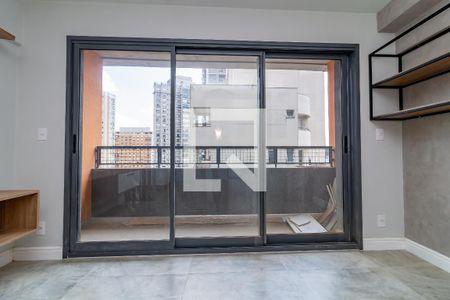 Varanda de kitnet/studio à venda com 1 quarto, 30m² em Perdizes, São Paulo