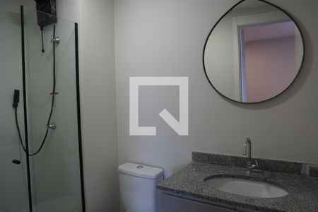 Banheiro de kitnet/studio para alugar com 1 quarto, 31m² em Cerqueira César, São Paulo