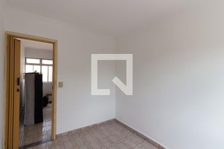 Quarto 1 de apartamento para alugar com 2 quartos, 45m² em Conjunto Residencial José Bonifácio, São Paulo