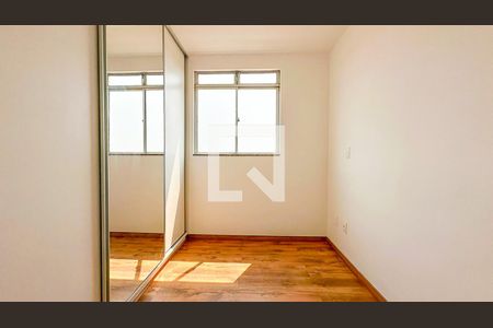  Quarto 2 de apartamento à venda com 2 quartos, 95m² em São Joaquim, Contagem