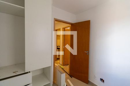 Quarto 1 de apartamento para alugar com 2 quartos, 32m² em Vila Guilhermina, São Paulo