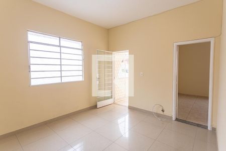 Sala de casa para alugar com 2 quartos, 180m² em Lagoinha, Belo Horizonte