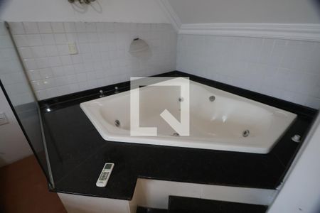 Banheiro de apartamento à venda com 1 quarto, 35m² em São Luís, Canoas