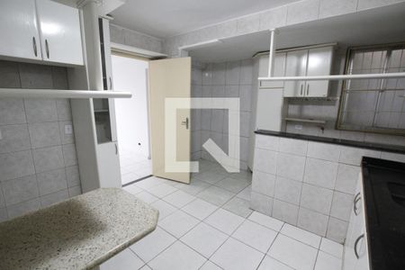 Cozinha de apartamento para alugar com 3 quartos, 80m² em Setor dos Afonsos, Goiânia