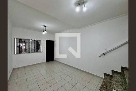 Sala de casa para alugar com 2 quartos, 147m² em Chácara Santo Antônio (zona Sul), São Paulo