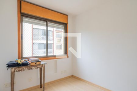 Quarto 1 de apartamento à venda com 3 quartos, 93m² em Teresópolis, Porto Alegre