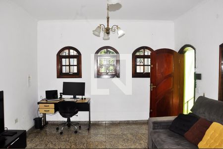 Sala de casa para alugar com 2 quartos, 250m² em Vila Guedes, São Paulo