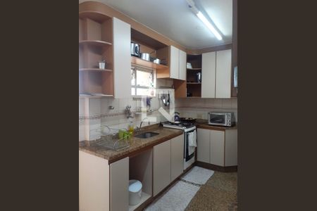 Cozinha de apartamento à venda com 3 quartos, 100m² em Vila Paris, Belo Horizonte