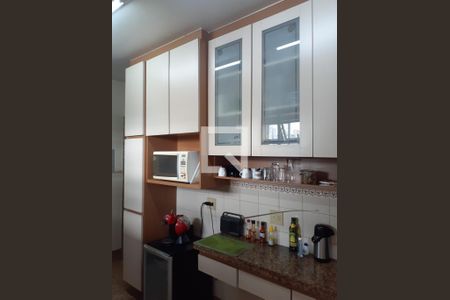 Cozinha de apartamento à venda com 3 quartos, 100m² em Vila Paris, Belo Horizonte