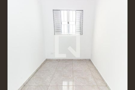 Quarto 2 de casa para alugar com 2 quartos, 50m² em Parque Sevilha, São Paulo