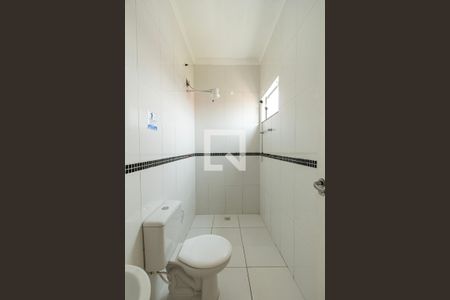 Banheiro de kitnet/studio para alugar com 1 quarto, 24m² em Jardim Vera Cruz, Sorocaba