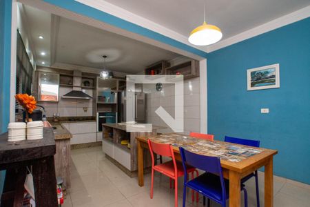 Casa à venda com 125m², 3 quartos e 2 vagas Casa à venda com 125m², 3 quartos e 2 vagasCozinha