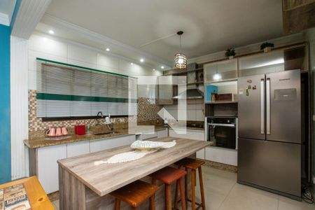 Casa à venda com 125m², 3 quartos e 2 vagas Casa à venda com 125m², 3 quartos e 2 vagasCozinha