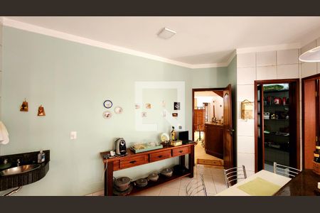 Casa de condomínio à venda com 400m², 6 quartos e 4 vagas Casa de condomínio à venda com 400m², 6 quartos e 4 vagasCozinha