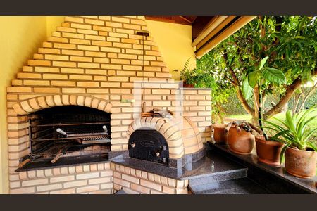 Casa de condomínio à venda com 400m², 6 quartos e 4 vagas Casa de condomínio à venda com 400m², 6 quartos e 4 vagasÁrea gourmet