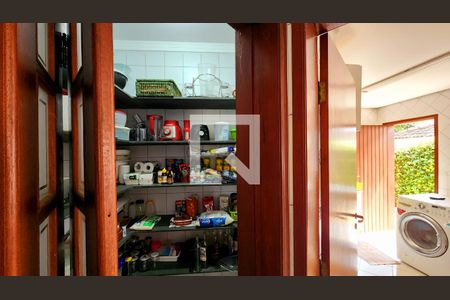 Casa de condomínio à venda com 400m², 6 quartos e 4 vagas Casa de condomínio à venda com 400m², 6 quartos e 4 vagasCozinha