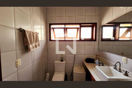 Casa de condomínio à venda com 400m², 6 quartos e 4 vagas Casa de condomínio à venda com 400m², 6 quartos e 4 vagasBanheiro da Suíte 3