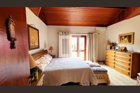 Casa de condomínio à venda com 400m², 6 quartos e 4 vagas Casa de condomínio à venda com 400m², 6 quartos e 4 vagasQuarto 3 - Suíte