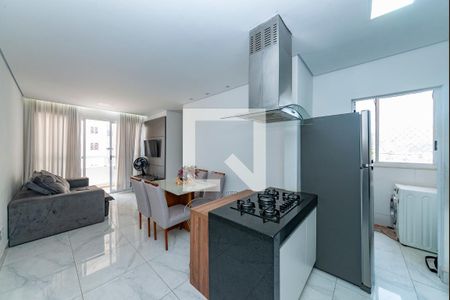 Sala de apartamento para alugar com 3 quartos, 70m² em Palmeiras, Belo Horizonte