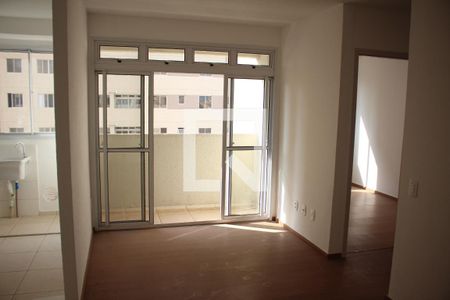 Sala de apartamento à venda com 3 quartos, 65m² em Jk, Contagem