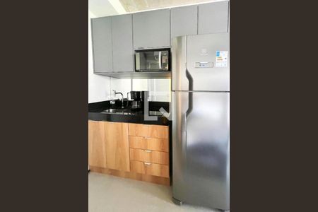 Cozinha de kitnet/studio para alugar com 1 quarto, 23m² em Cerqueira César, São Paulo