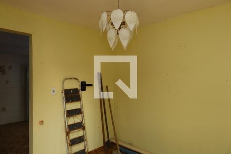 Casa à venda com 100m², 3 quartos e 2 vagasSala