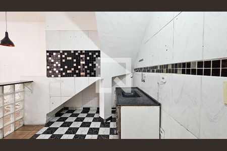 Cozinha de casa para alugar com 1 quarto, 100m² em Santo Amaro, São Paulo