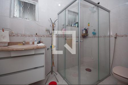 Casa à venda com 530m², 5 quartos e 8 vagas Casa à venda com 530m², 5 quartos e 8 vagasBanheiro Social