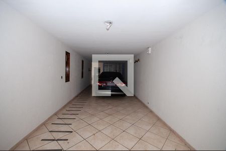 Casa à venda com 530m², 5 quartos e 8 vagas Casa à venda com 530m², 5 quartos e 8 vagasGaragem