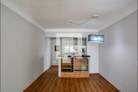 Apartamento para alugar com 76m², 2 quartos e 2 vagasSala