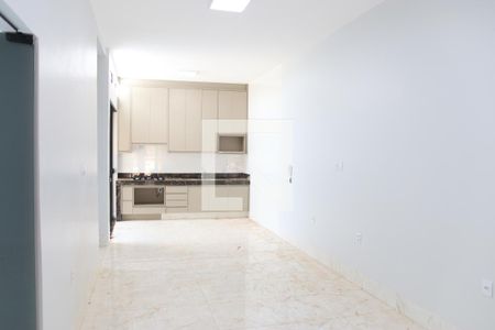 Sala de casa para alugar com 2 quartos, 140m² em Conjunto Riviera, Goiânia