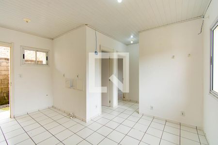 Sala de casa de condomínio para alugar com 2 quartos, 45m² em Olaria, Canoas