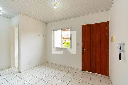 Sala de casa de condomínio para alugar com 2 quartos, 45m² em Olaria, Canoas