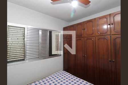 Quarto 1 de casa à venda com 3 quartos, 250m² em Parque Edu Chaves, São Paulo