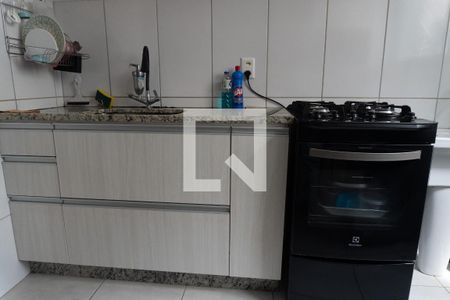 Cozinha de apartamento à venda com 2 quartos, 51m² em Empresarial do Mandu, Contagem