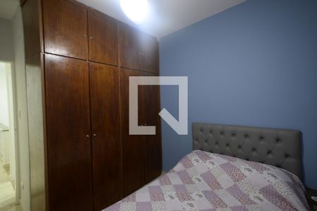 Quarto 1 de casa à venda com 3 quartos, 200m² em Vila Monumento, São Paulo